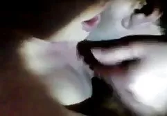 دختر کیر و کوس متحرک دهنی بیرون از شهر